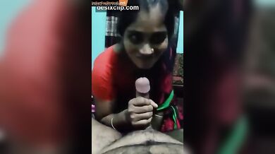 Poor desi maid handjob with owner