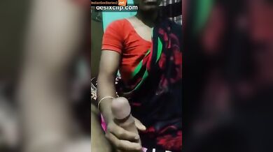 Poor desi maid handjob with owner