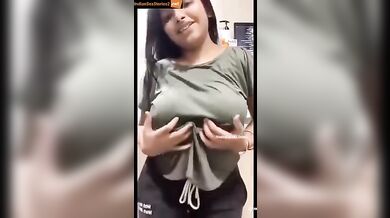 NRI chick shows her busty boobs in video call