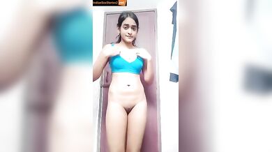 Rajasthani sexy bhabhi fingering her hot pussy