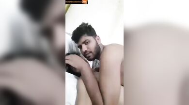 Haryana gujjar fucking slim gf in oyo rooms