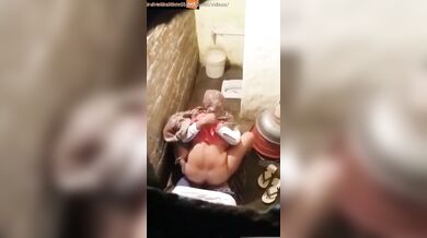 Sardar ji fucking friend’s wife in toilet