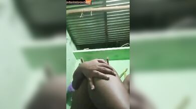 Tanker boobs telugu girlfiend masturbates in video call