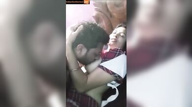 Cheating bhabhi fucked by her lover in xxx scandal