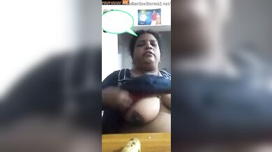 Tamil mom playing with her milky boobs