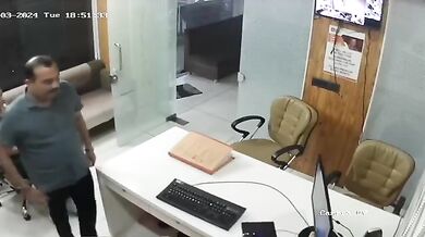 Marathi boss fucking young secretary in the office