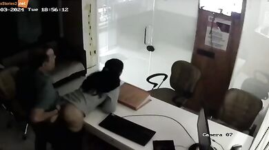 Marathi boss fucking young secretary in the office