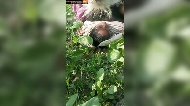 Old Sardar ji fucking farm labor hard in xxx mms