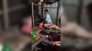 Bengali callgirl aunty xxx choda chodi gangbang video