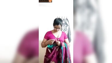 Telugu village aunty saree stripping hot clip