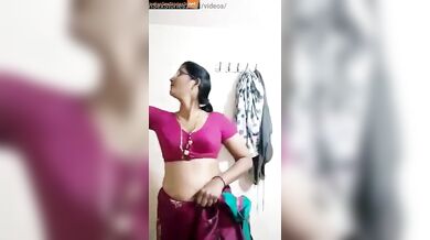 Telugu village aunty saree stripping hot clip