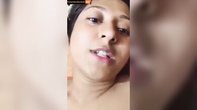 Muslim bangle bhabhi setting cock in her pussy hole