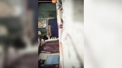 Aunty clothes change in hidden cam sexy video