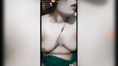 Very hot bhabhi showing pussy in naked video call