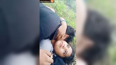 Assam guy fucking a callgirl bhabhi in the farm