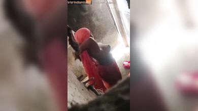 Desi boy watched and recorded nude chachi in bathroom mms