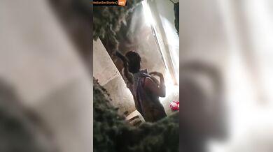 Desi boy watched and recorded nude chachi in bathroom mms