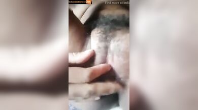 Young tamil bhabhi showing her wet pussy in nude mms