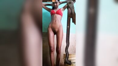 Slim marathi girl showing her pussy while taking bath