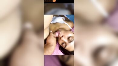 Mallu cheating wife gets mouth full of cumshot