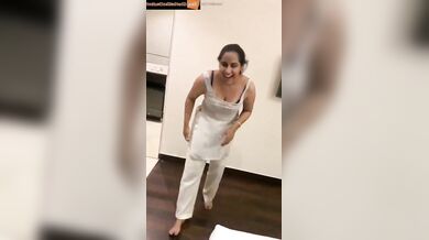 Desi honeymoon mms leak – wife strips to show clean shaved pussy