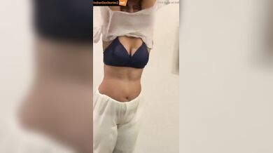 Desi honeymoon mms leak – wife strips to show clean shaved pussy