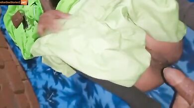 Desi girl tight pussy fuckikng at home (XXX video)