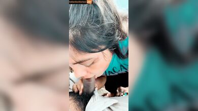 Outdoor sucking clip of hot chennai girlfriend