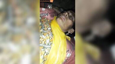 Rajasthani mature aunty taking young cock