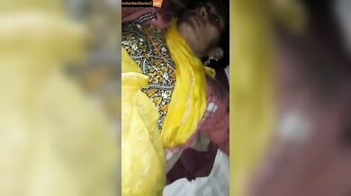 Rajasthani mature aunty taking young cock