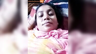 Lover gets to see housewife aunty’s tanker boobs live