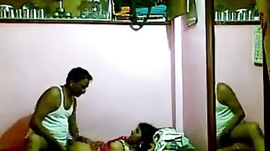 Desi uncle making young kamwali pregnant!