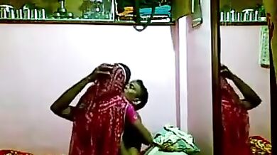 Desi uncle making young kamwali pregnant!