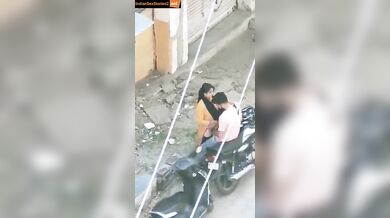 Horny bhabhi's outdoor romance caught in hidden cam video