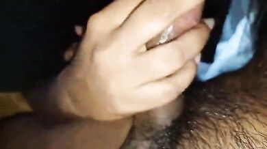 Hostel girl sucks boyfriend at his home (hindi audio)