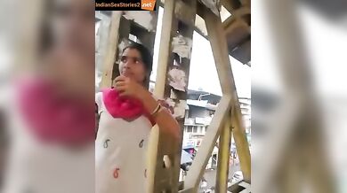 Mumbai callgirl bhabhi and client's hindi mms video