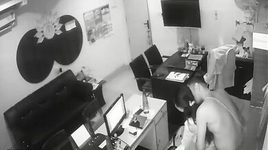 Surat builder and secretary fucking in office (leaked CCTV porn)