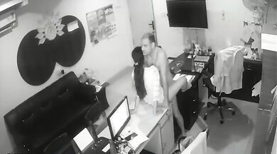 Surat builder and secretary fucking in office (leaked CCTV porn)