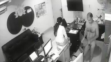 Surat builder and secretary fucking in office (leaked CCTV porn)