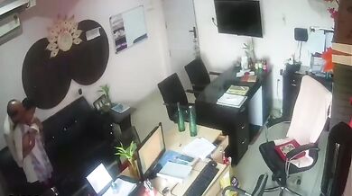 Surat builder and secretary fucking in office (leaked CCTV porn)