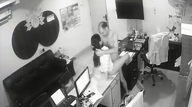 Surat builder and secretary fucking in office (leaked CCTV porn)