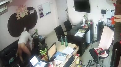 Surat builder and secretary fucking in office (leaked CCTV porn)
