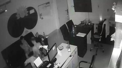 Surat builder and secretary fucking in office (leaked CCTV porn)
