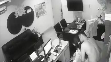 Surat builder and secretary fucking in office (leaked CCTV porn)