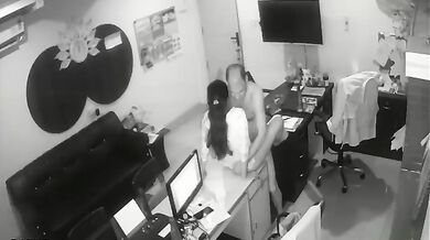Surat builder and secretary fucking in office (leaked CCTV porn)