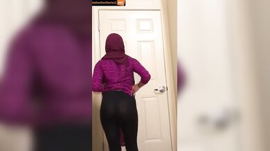 Muslim girlfriend hot naked striptease video