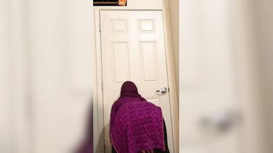 Muslim girlfriend hot naked striptease video