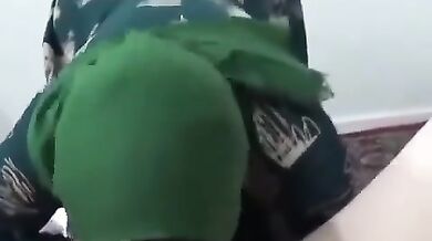 Hijabi bhabhi nicely sucking lover's dick