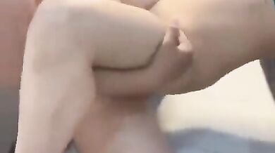 Sexy figure bhabhi in green blouse riding lund