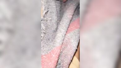 Young desi girlfriend hot lollipop sucking video